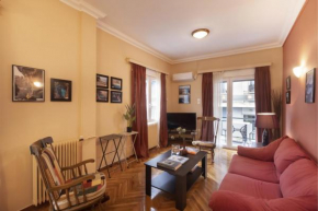 Prime Location 2 BR APT next to the Acropolis